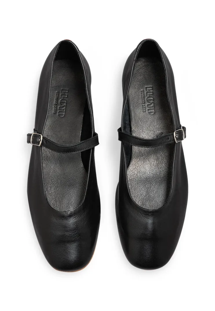 BALLERINAS
