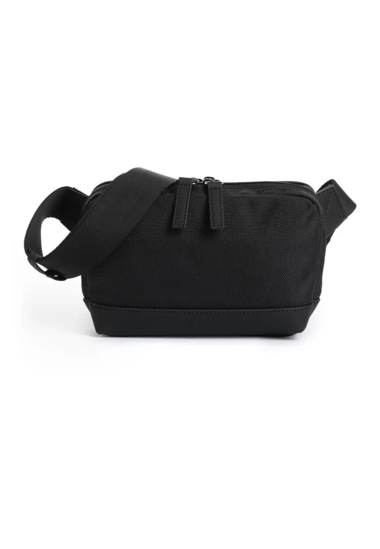 Crossover Pouch