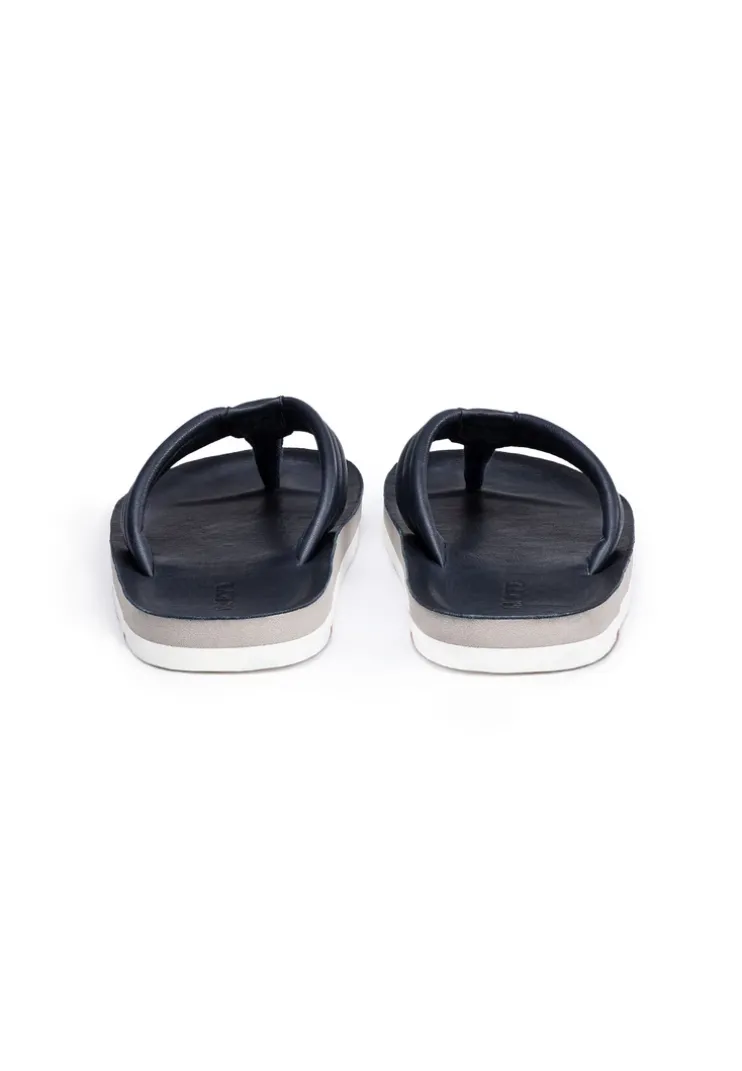 FLIP FLOP