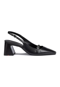 PUMPS