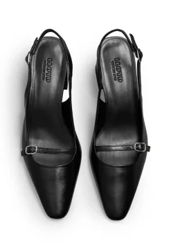 PUMPS