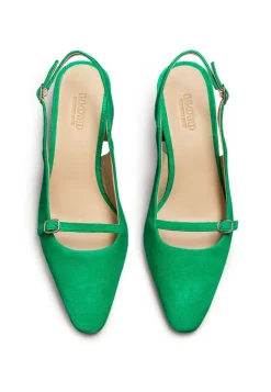 PUMPS