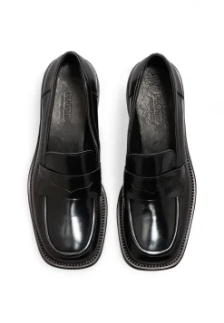 SLIPPER