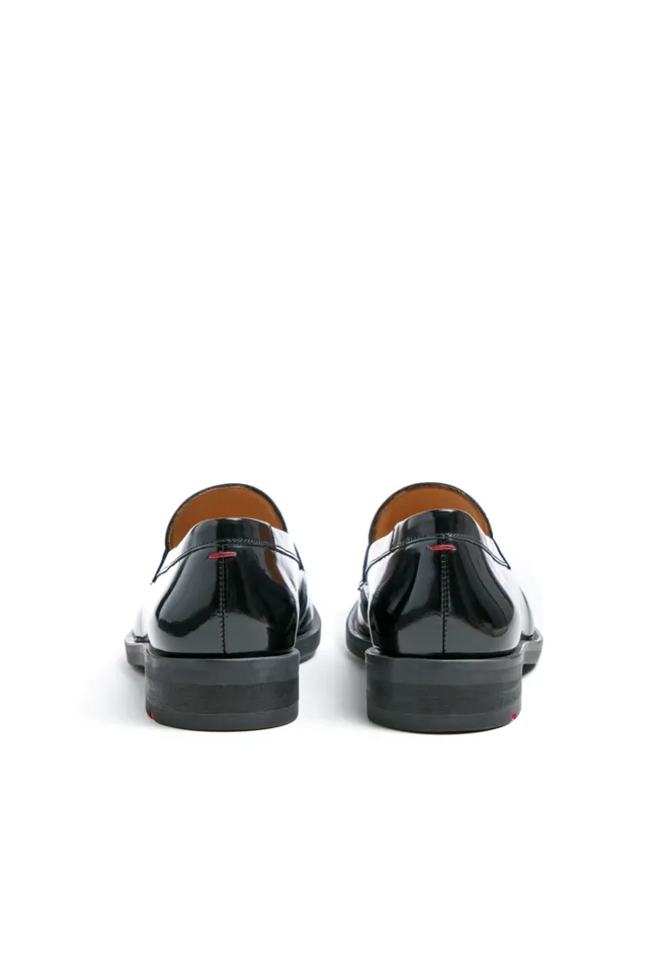 SLIPPER