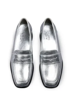 SLIPPER