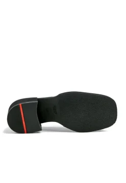 SLIPPER