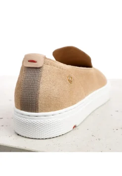 SLIPPER