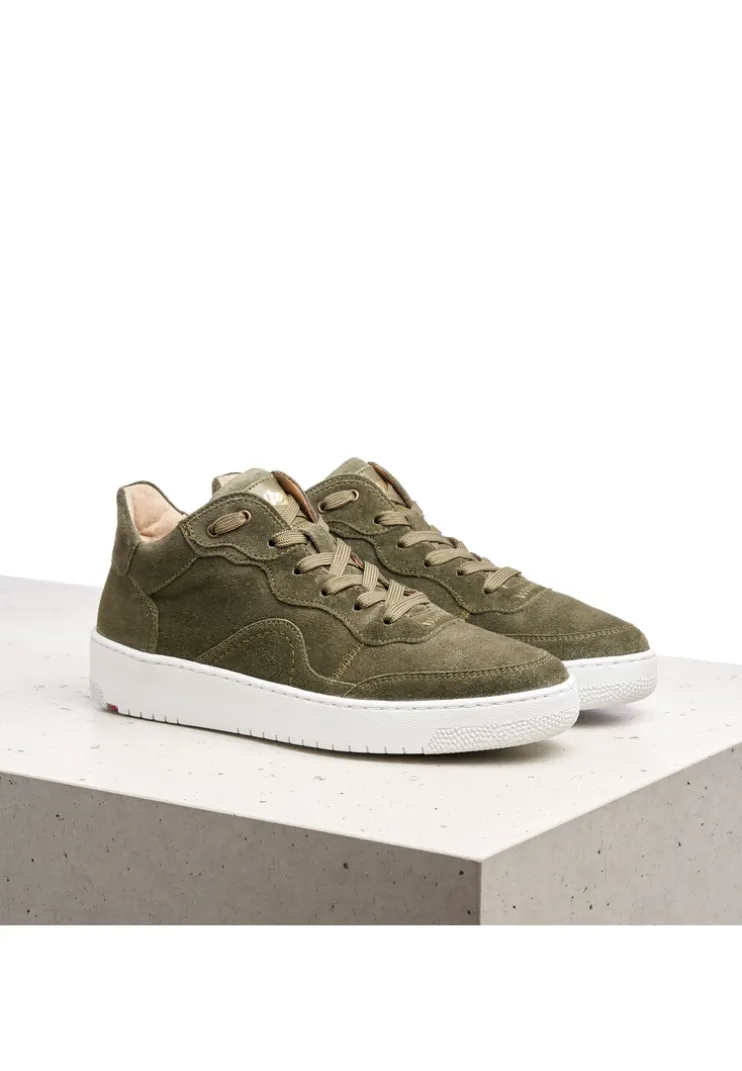 SNEAKER