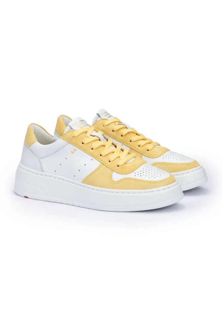 SNEAKER