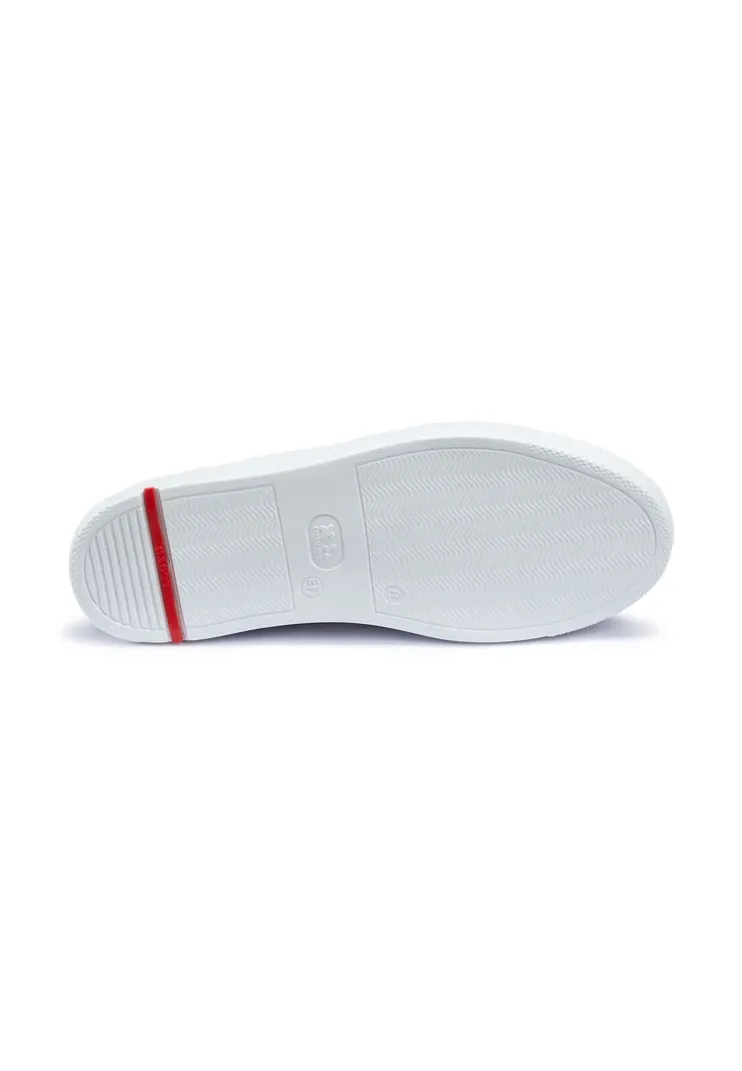 SNEAKER