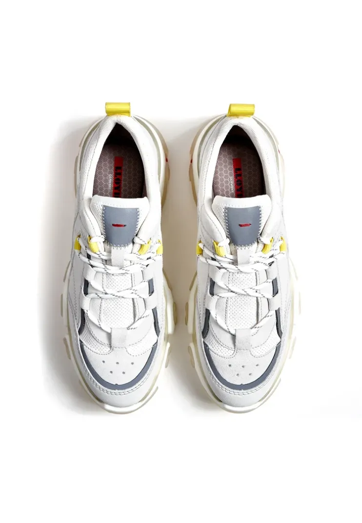 SNEAKER