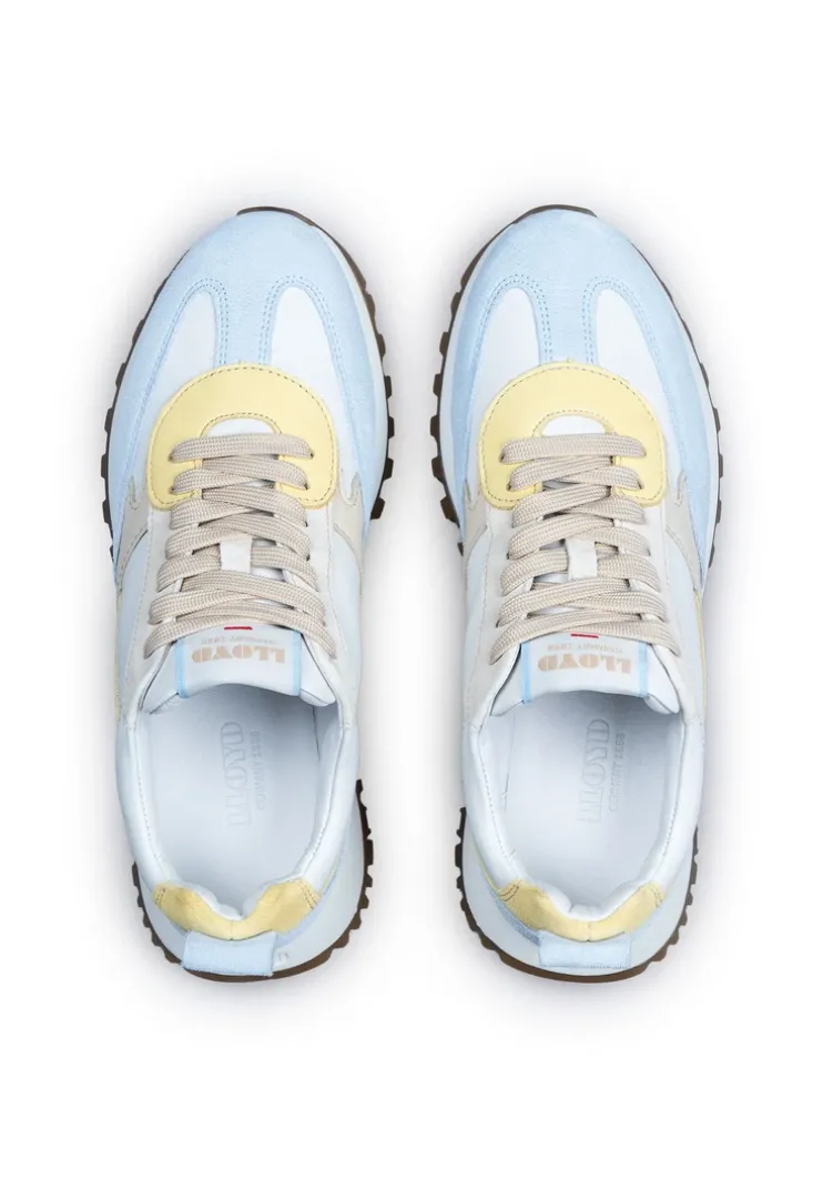SNEAKER