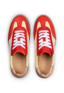 SNEAKER