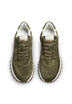 SNEAKER