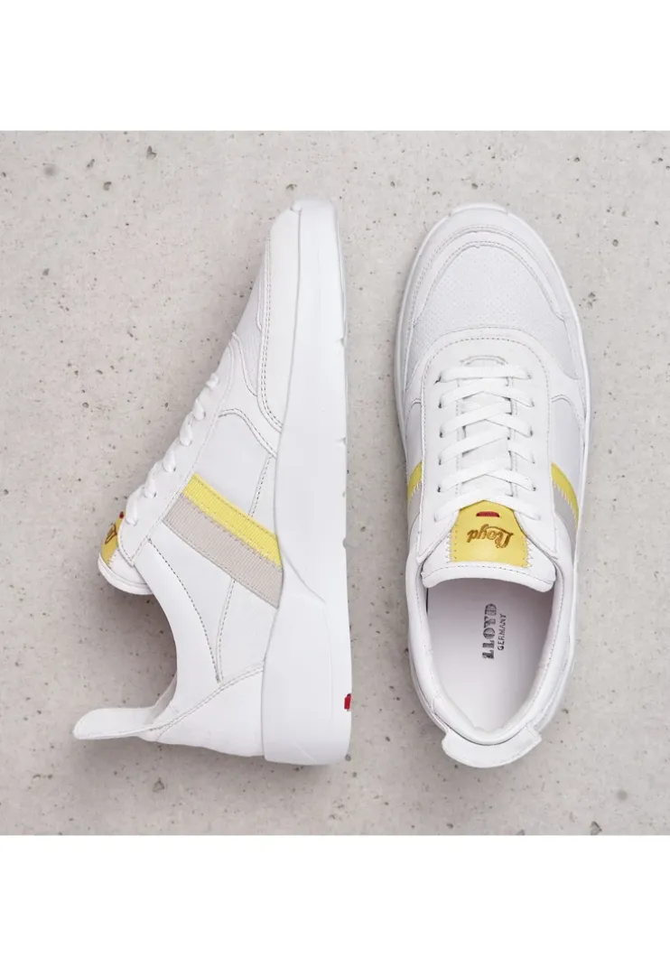 SNEAKER