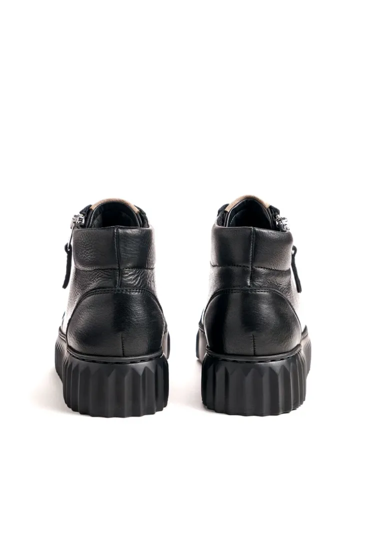 STIEFELETTE