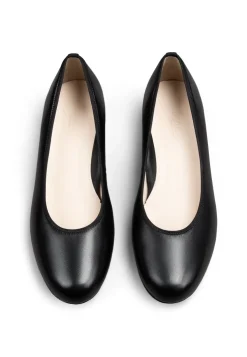 \u200EPUMPS